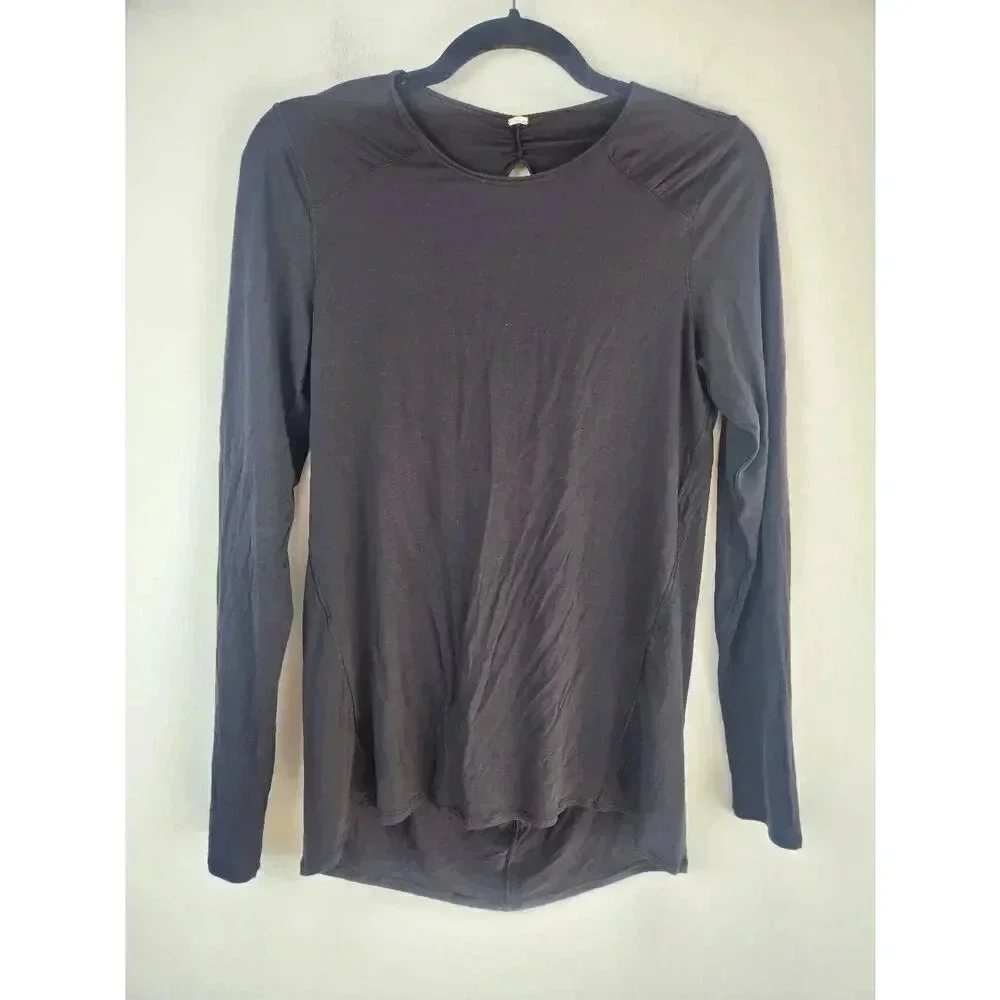 Lululemon Timeless Twist Yoga Long Sleeved Black Shirt Size 6